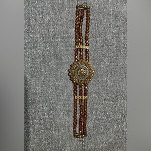 Vintage-Style Amber Beaded Floral Bracelet